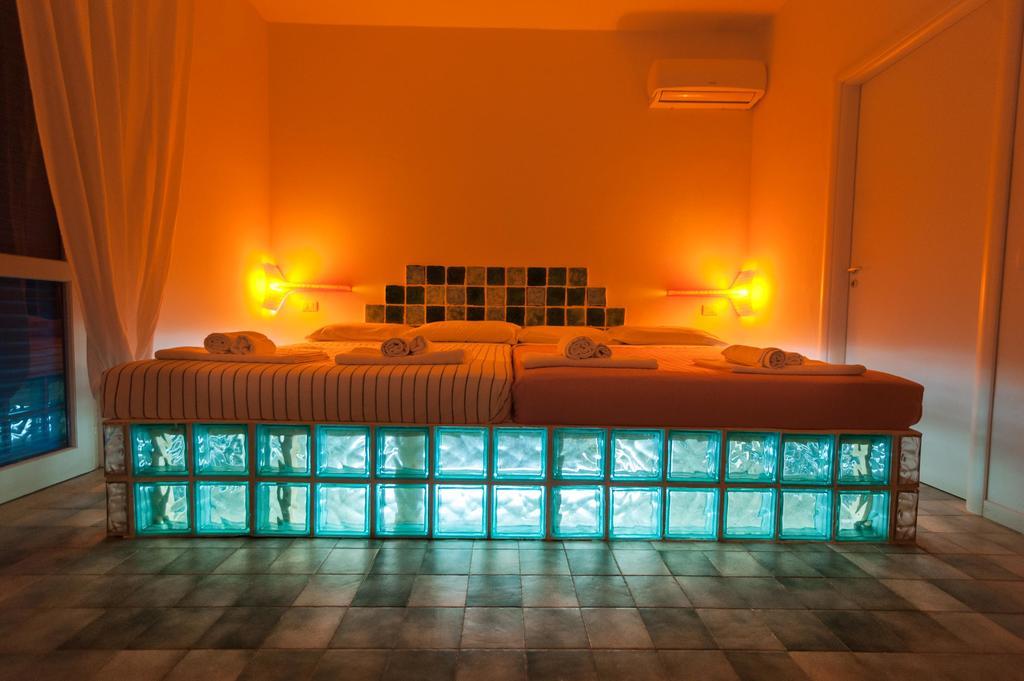 Suite House L'Isola Che Non C'E Фонтане-Б'янке Екстер'єр фото