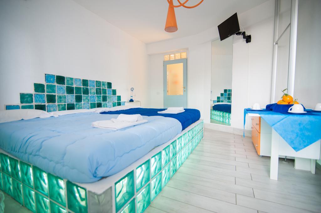 Suite House L'Isola Che Non C'E Фонтане-Б'янке Екстер'єр фото