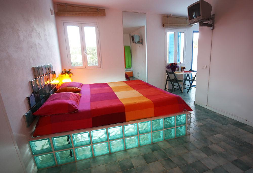 Suite House L'Isola Che Non C'E Фонтане-Б'янке Екстер'єр фото
